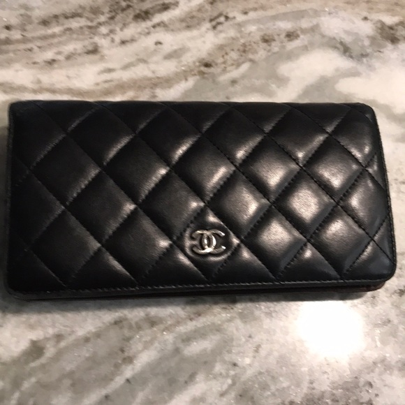 CHANEL Handbags - Chanel L-Yen Quilted long wallet